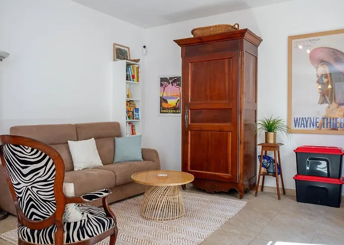 Villa Maison De Charme Au Coeur Du Vieux Hyères